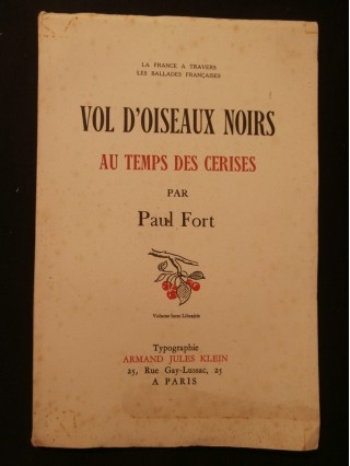 Vol d'oiseaux noirs au temps des cerises