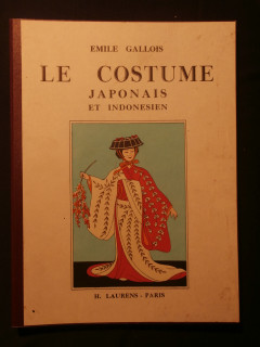 Le costume japonais et indonésien